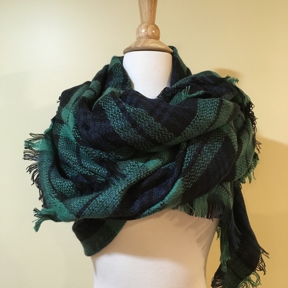 Green and Navy Plaid Ultra Plush Blanket Scarf - Picture 8 of 8